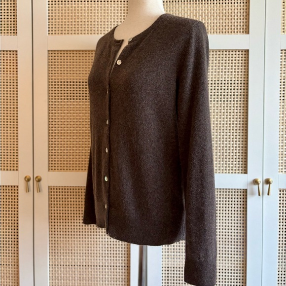 Quince 100% Mongolian Cashmere Cardigan – Truffle Brown (Size M) - Picture 3 of 15